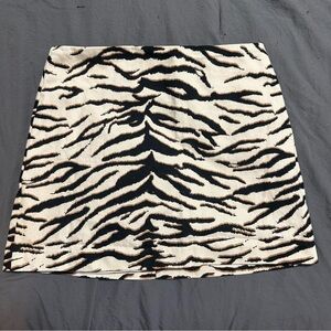 H&M Black and Cream Zebra Mini Skirt